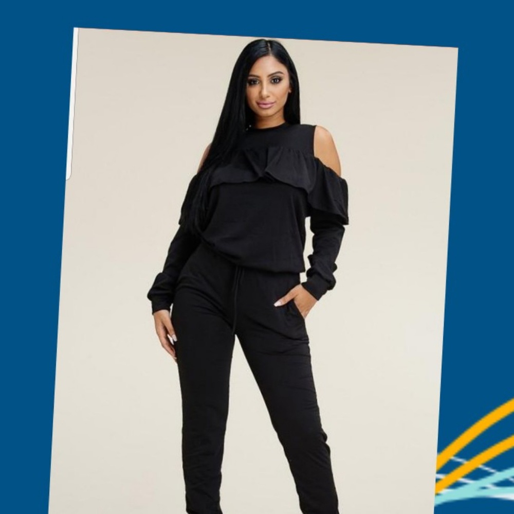 Two piece ruffle set